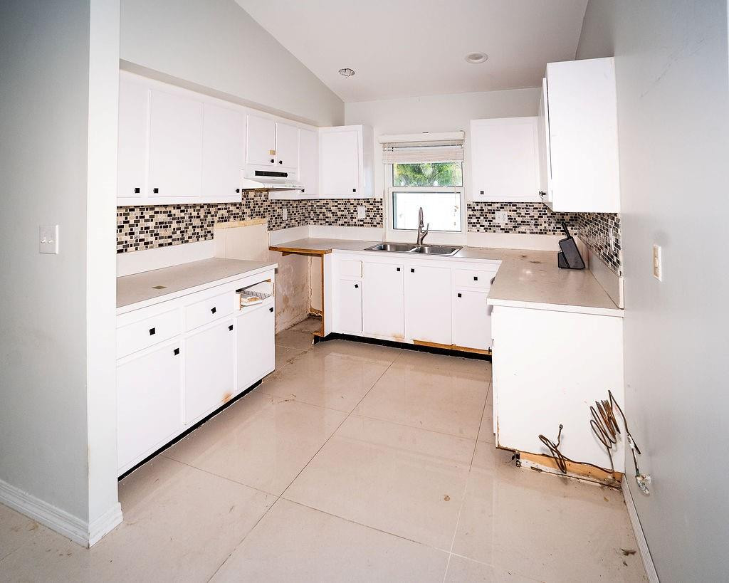 Comrock 95-47 B - Residential