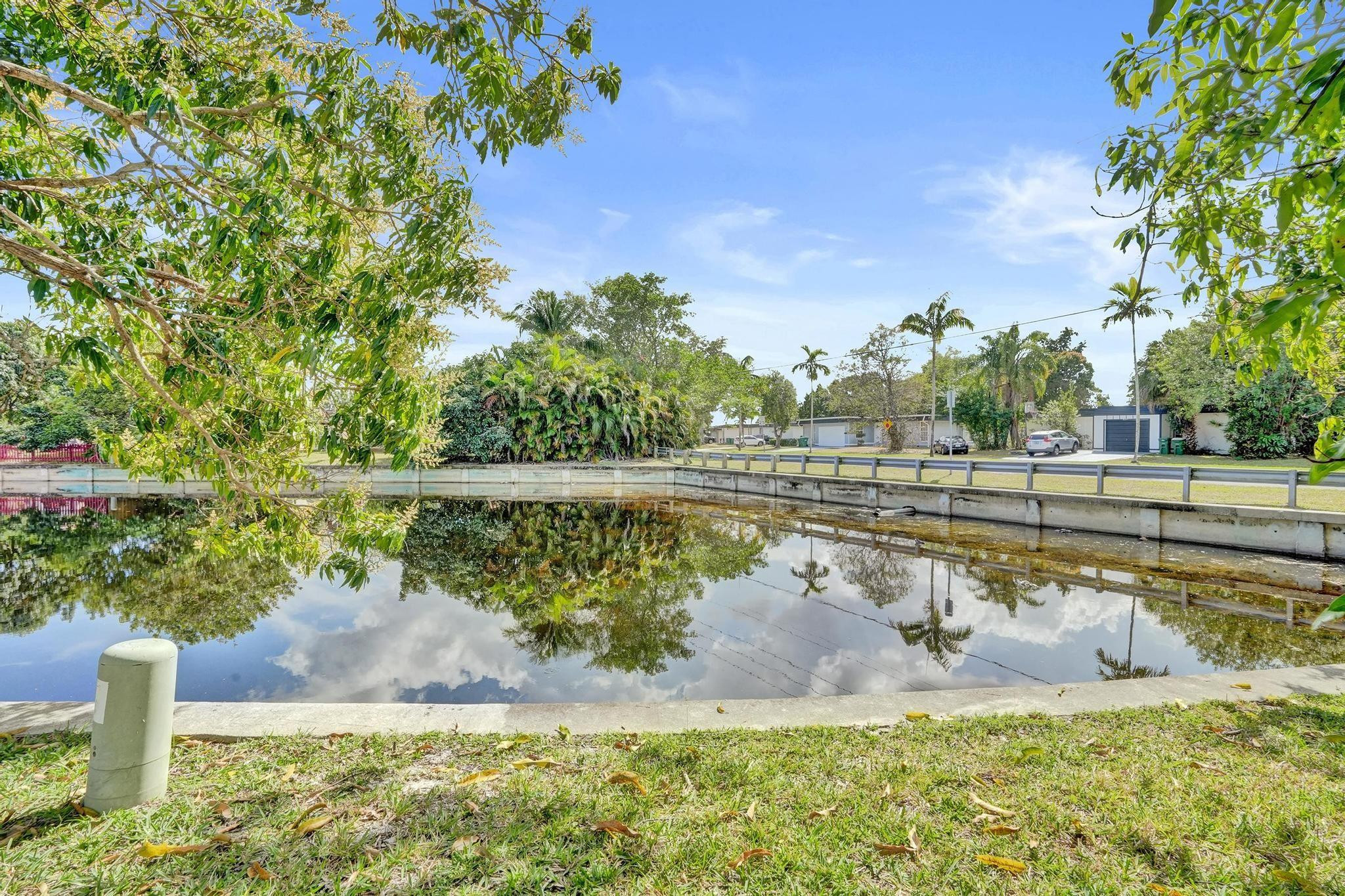 MAINLANDS OF TAMARAC LAKE - Residential
