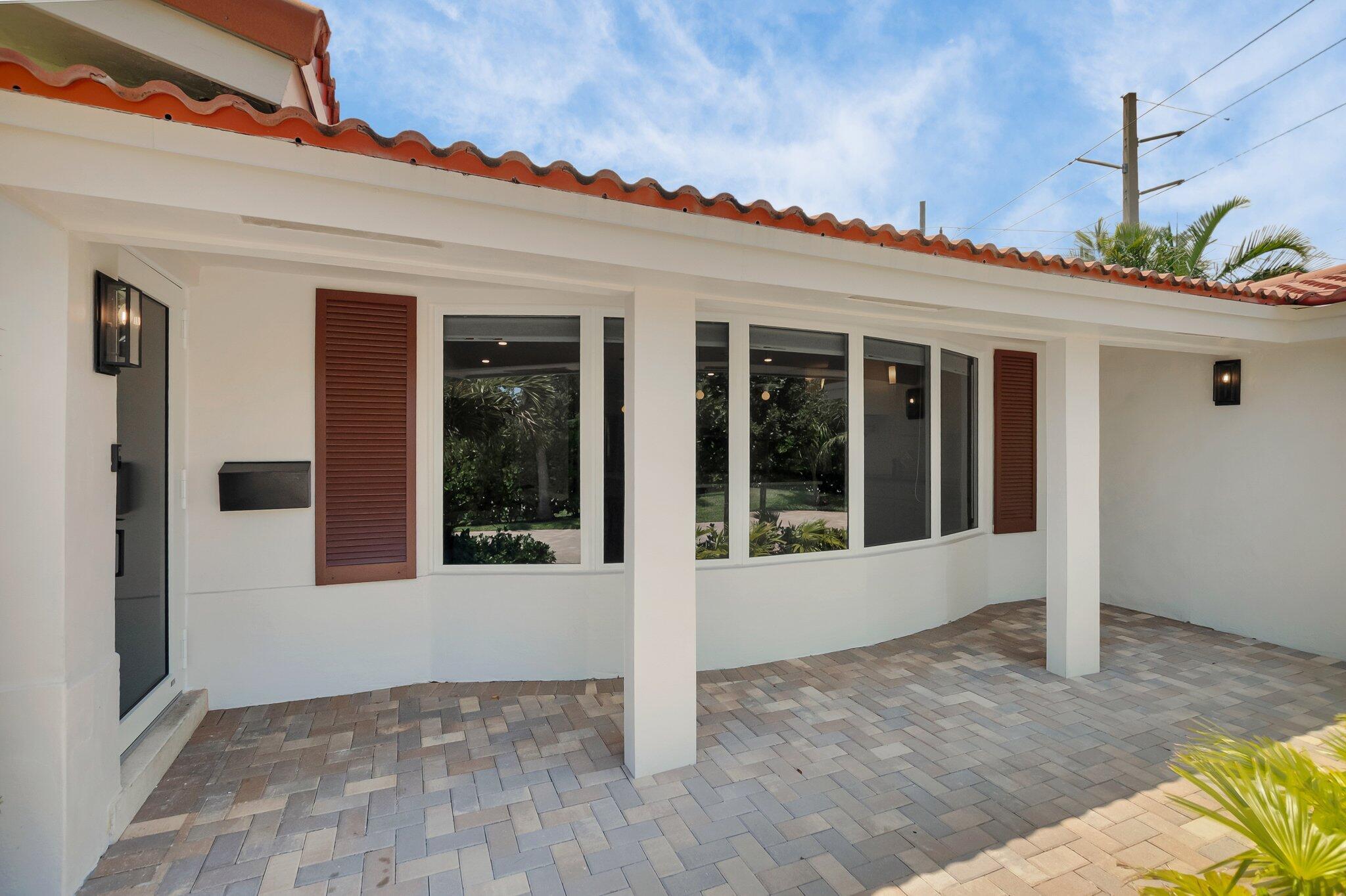 1 SW 8th Terrace