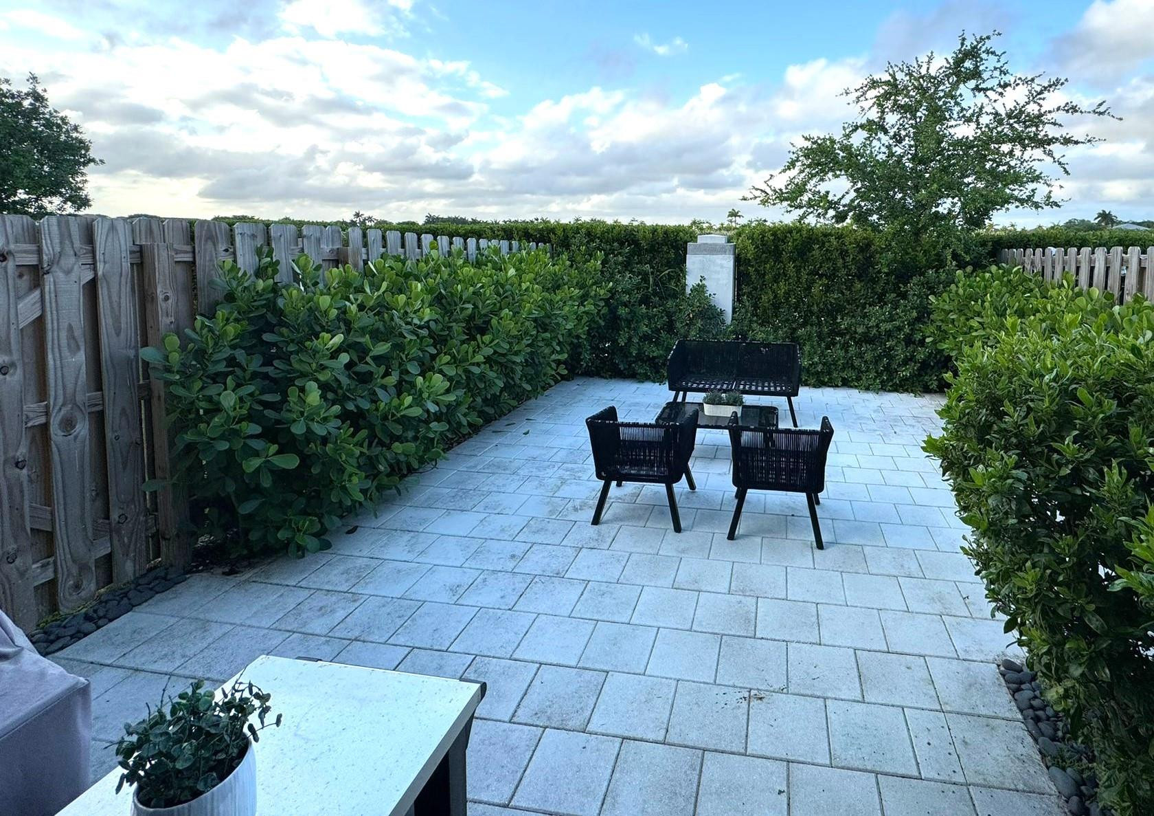 MC RESIDENTIAL - Residential Lease