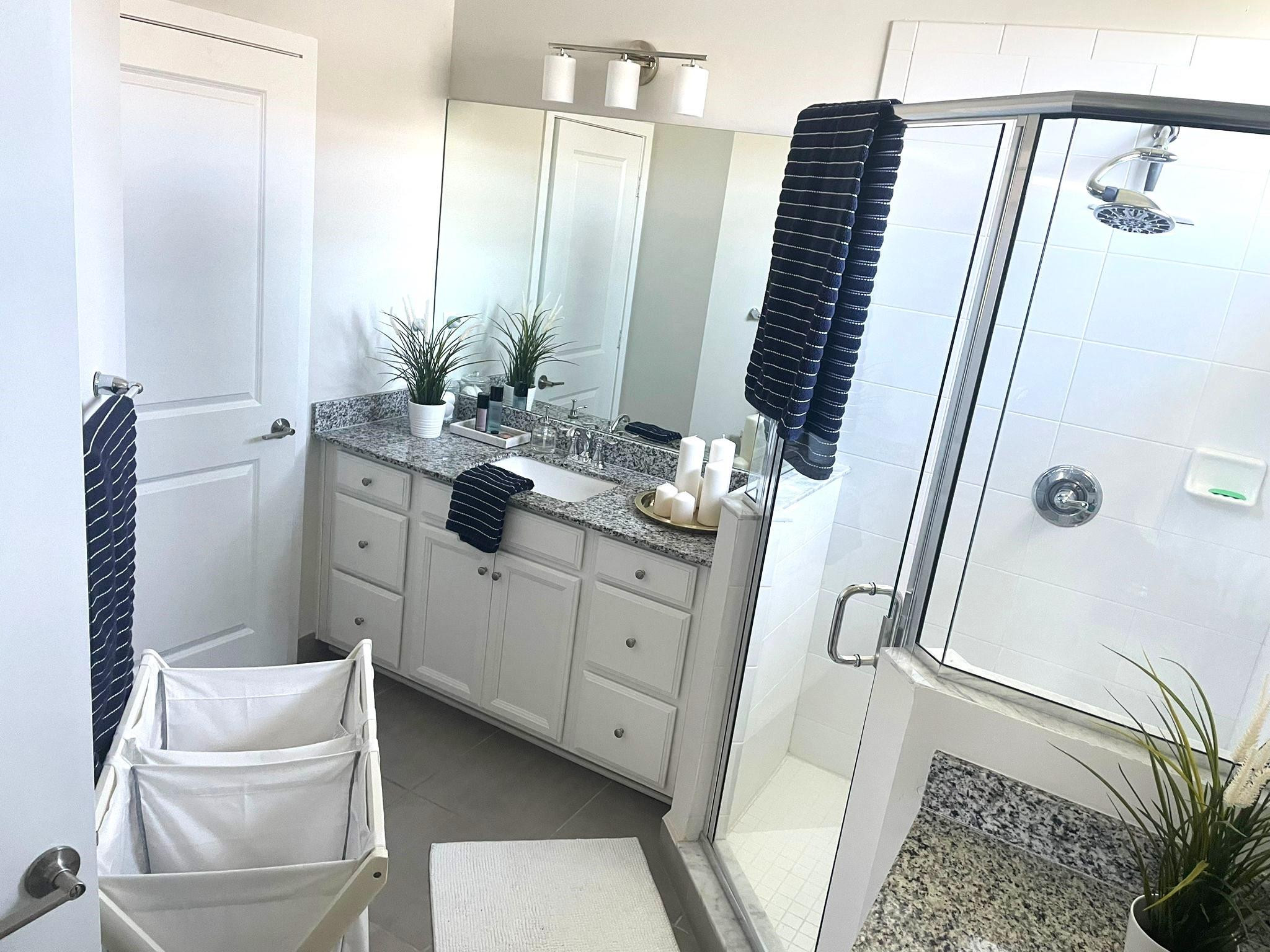 MC RESIDENTIAL - Residential Lease