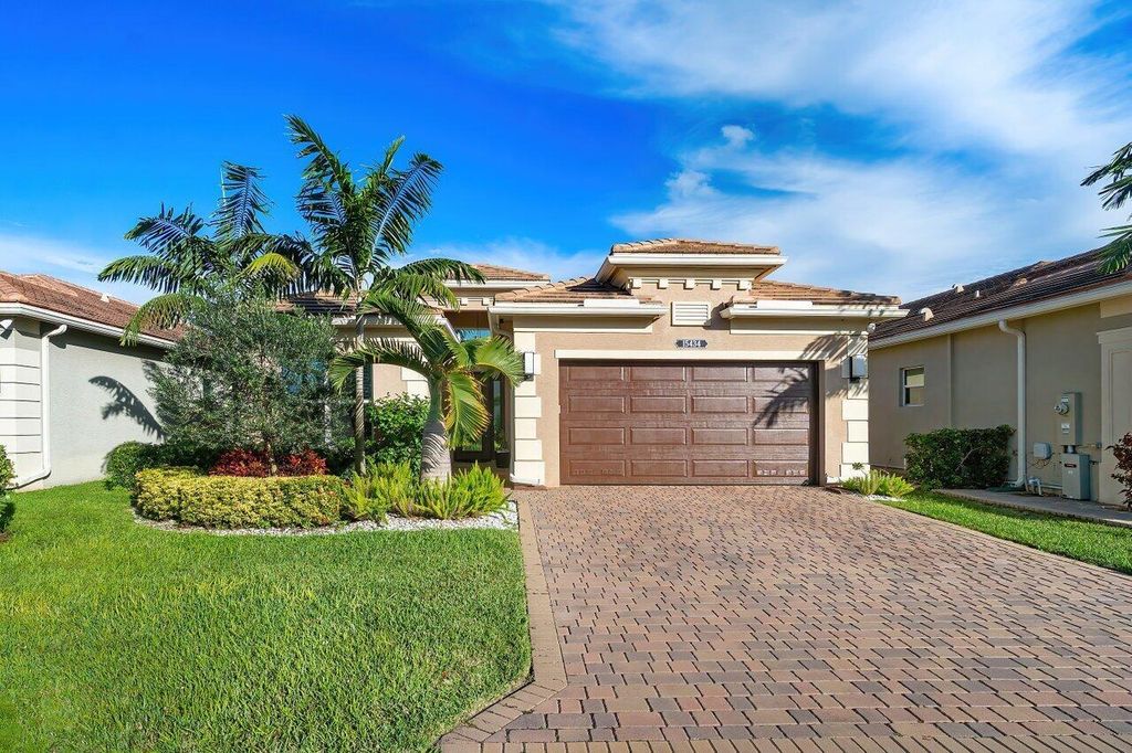 Photo of 15434 Blue River Road, Delray Beach, FL 33446 (MLS # R10953158)