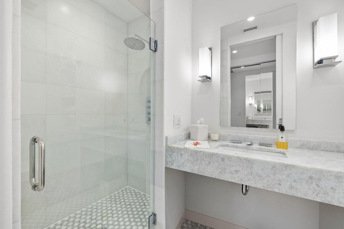 THREE HUNDRED SOUTH OCEAN BLVD APTS INC 300 S OCEA - Residential