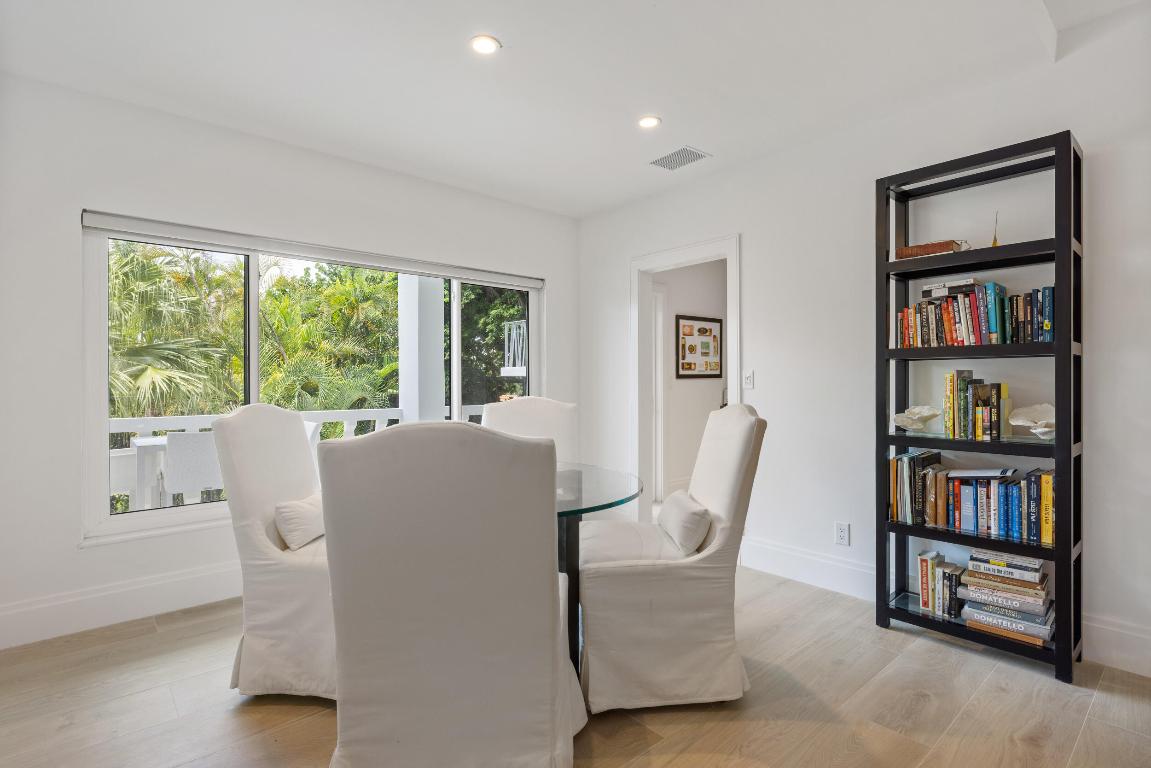 THREE HUNDRED SOUTH OCEAN BLVD APTS INC 300 S OCEA - Residential