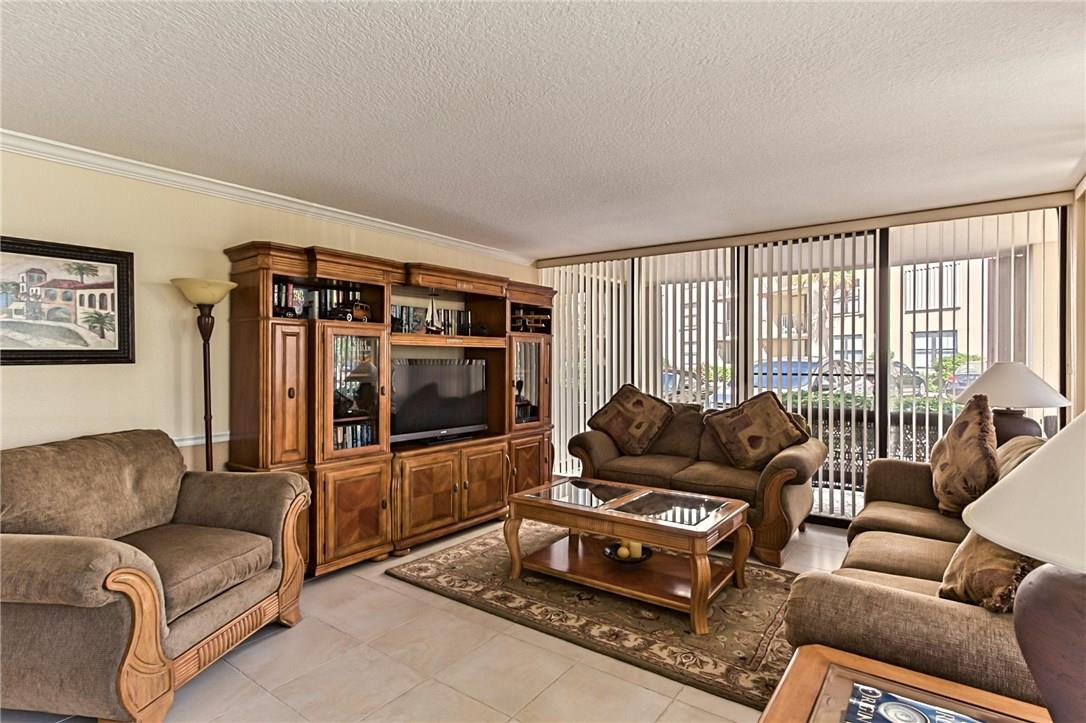 PALM BEACH HARBOUR CLUB C - Residential