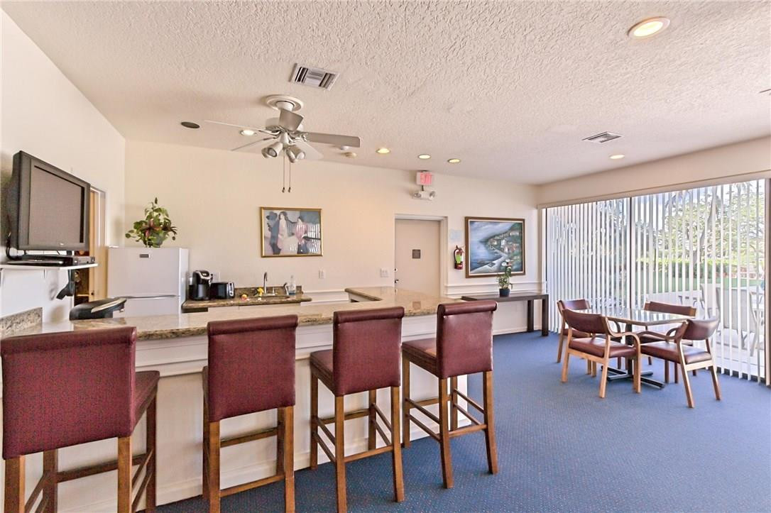 PALM BEACH HARBOUR CLUB C - Residential