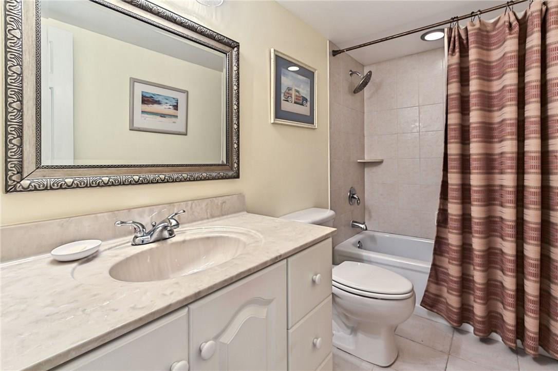 PALM BEACH HARBOUR CLUB C - Residential
