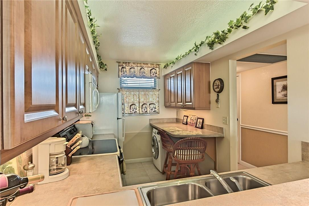 PALM BEACH HARBOUR CLUB C - Residential