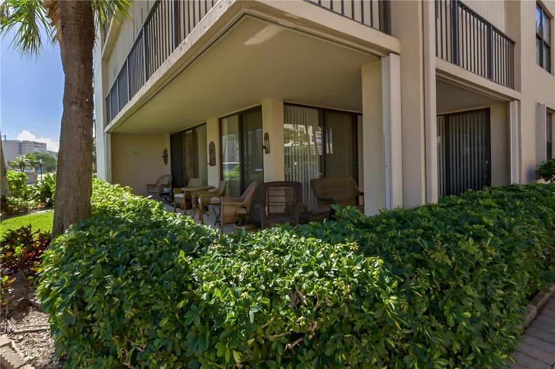 PALM BEACH HARBOUR CLUB C - Residential