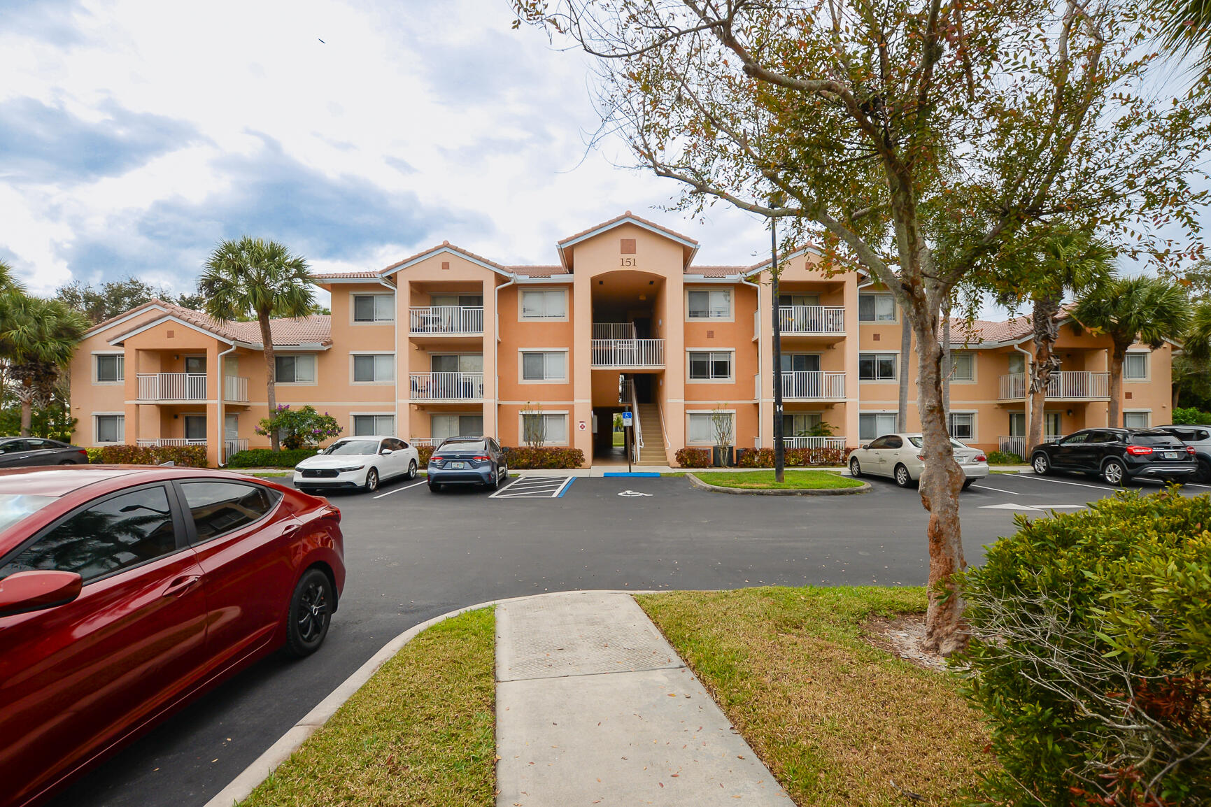 THE CLUB AT ST LUCIE WEST, A CONDOMINIUM - Residential