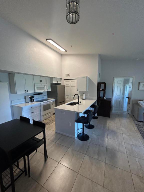 THE CLUB AT ST LUCIE WEST, A CONDOMINIUM - Residential