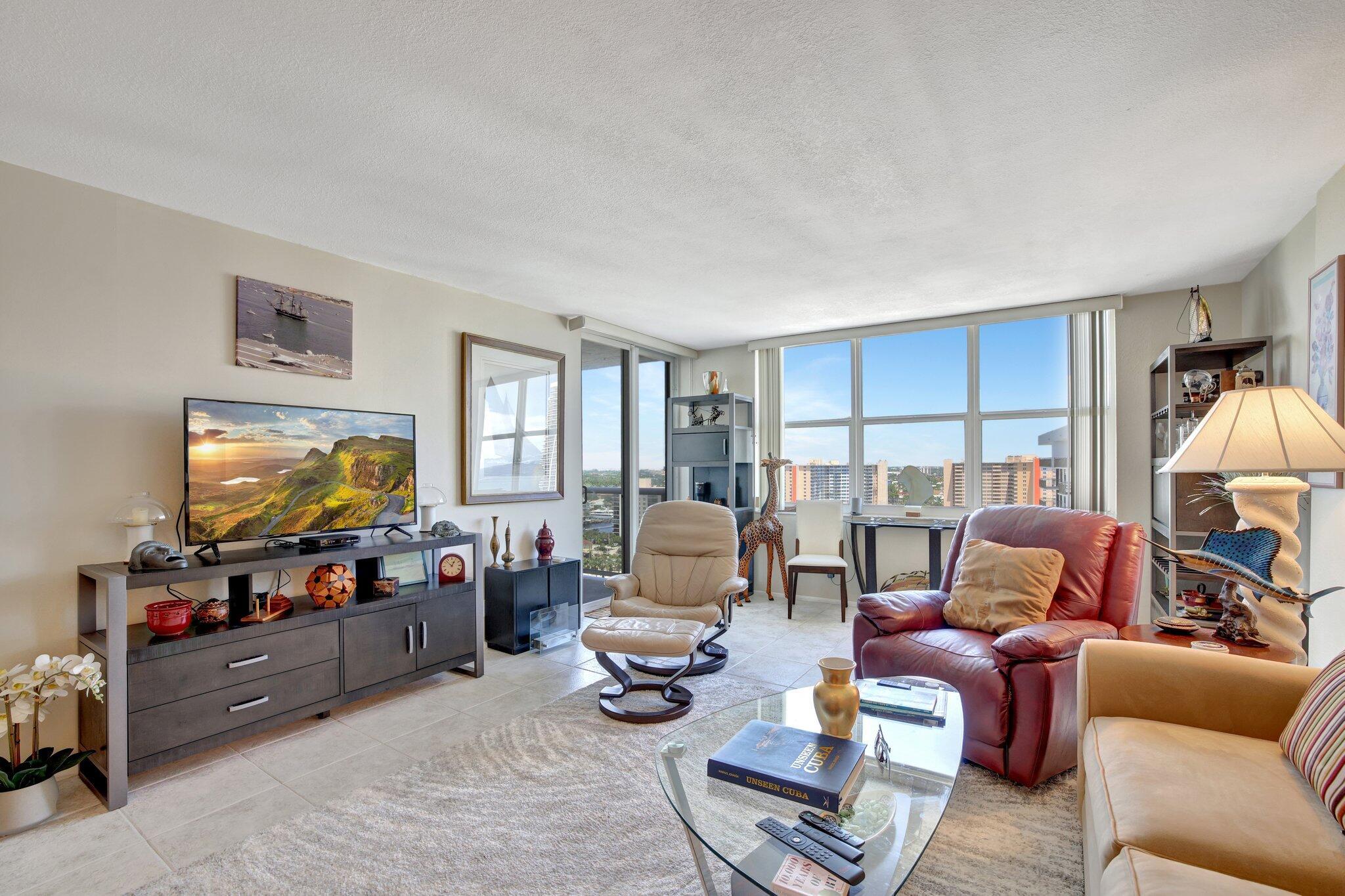 3015 N Ocean Boulevard 17b