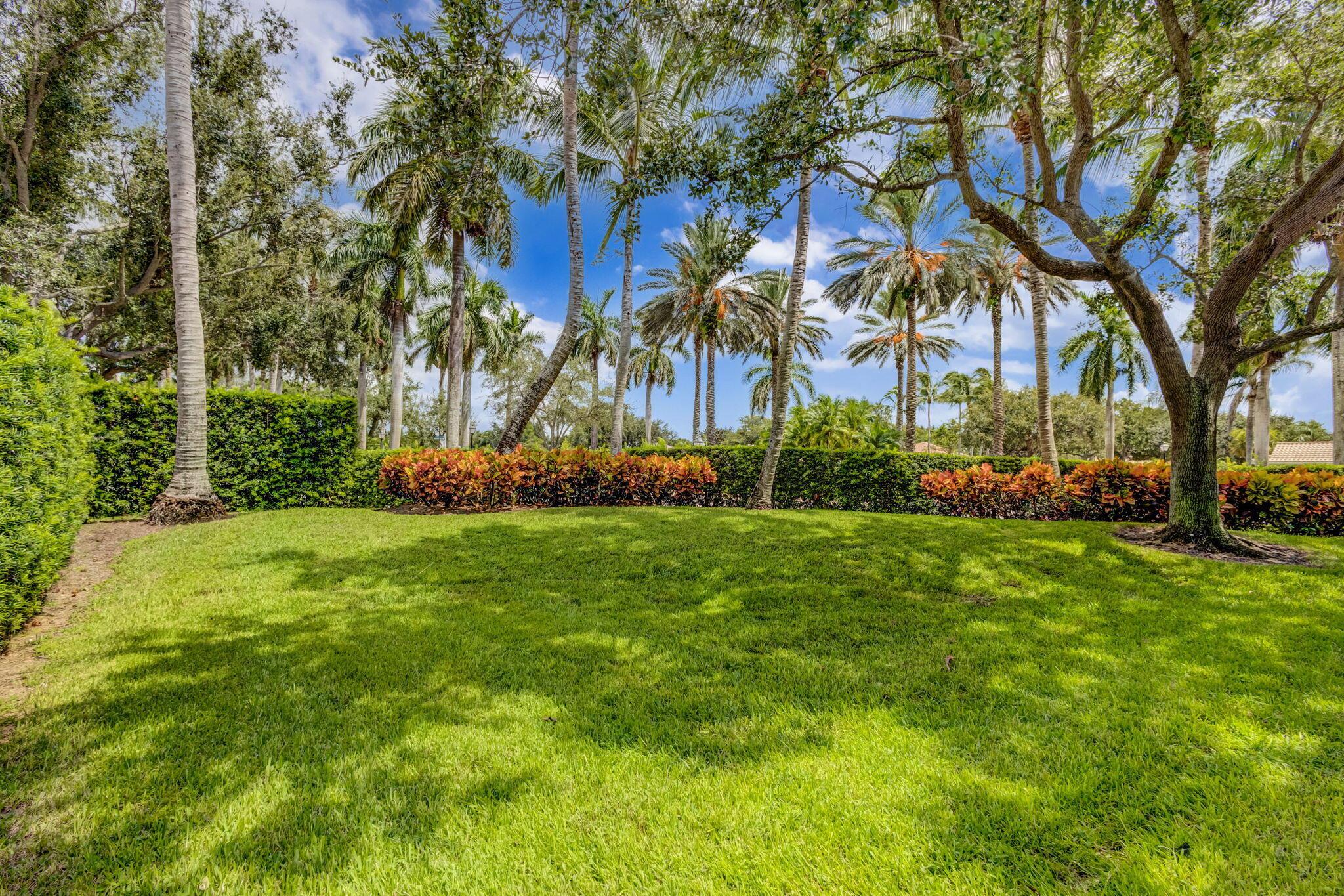 ISLES AT PALM BEACH GARDE - Residential