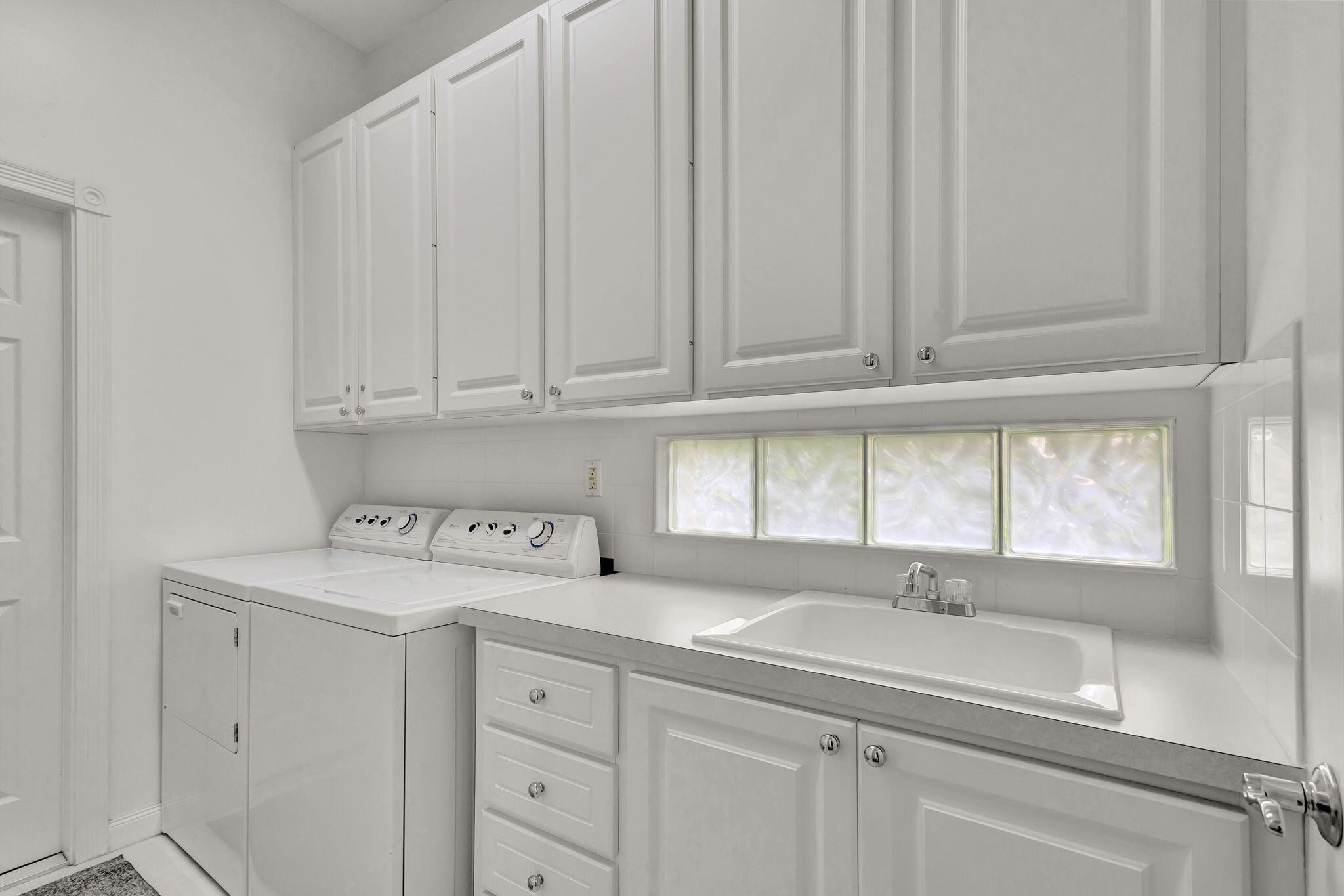 ISLES AT PALM BEACH GARDE - Residential