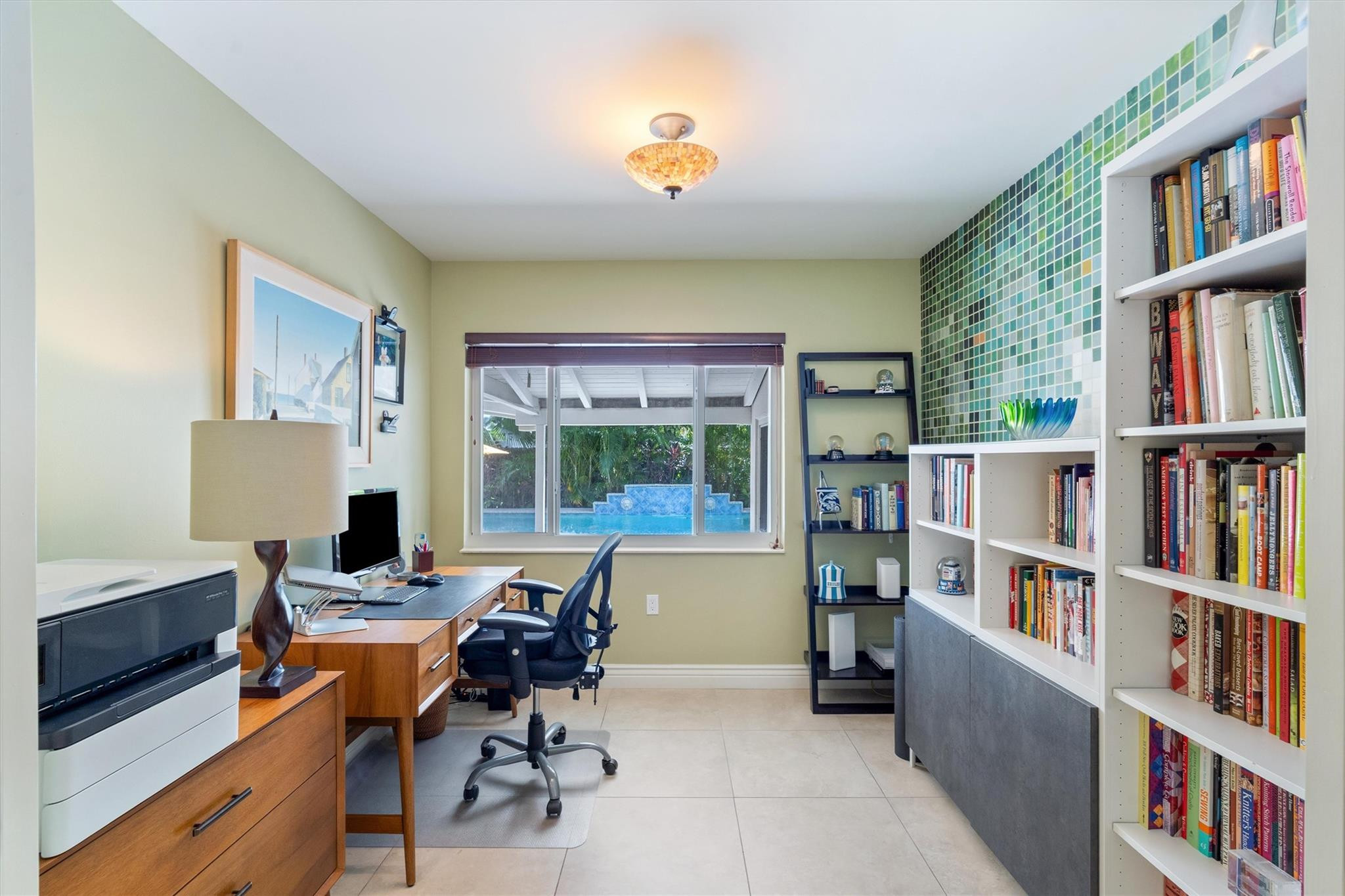 Tropical Manors - Residential