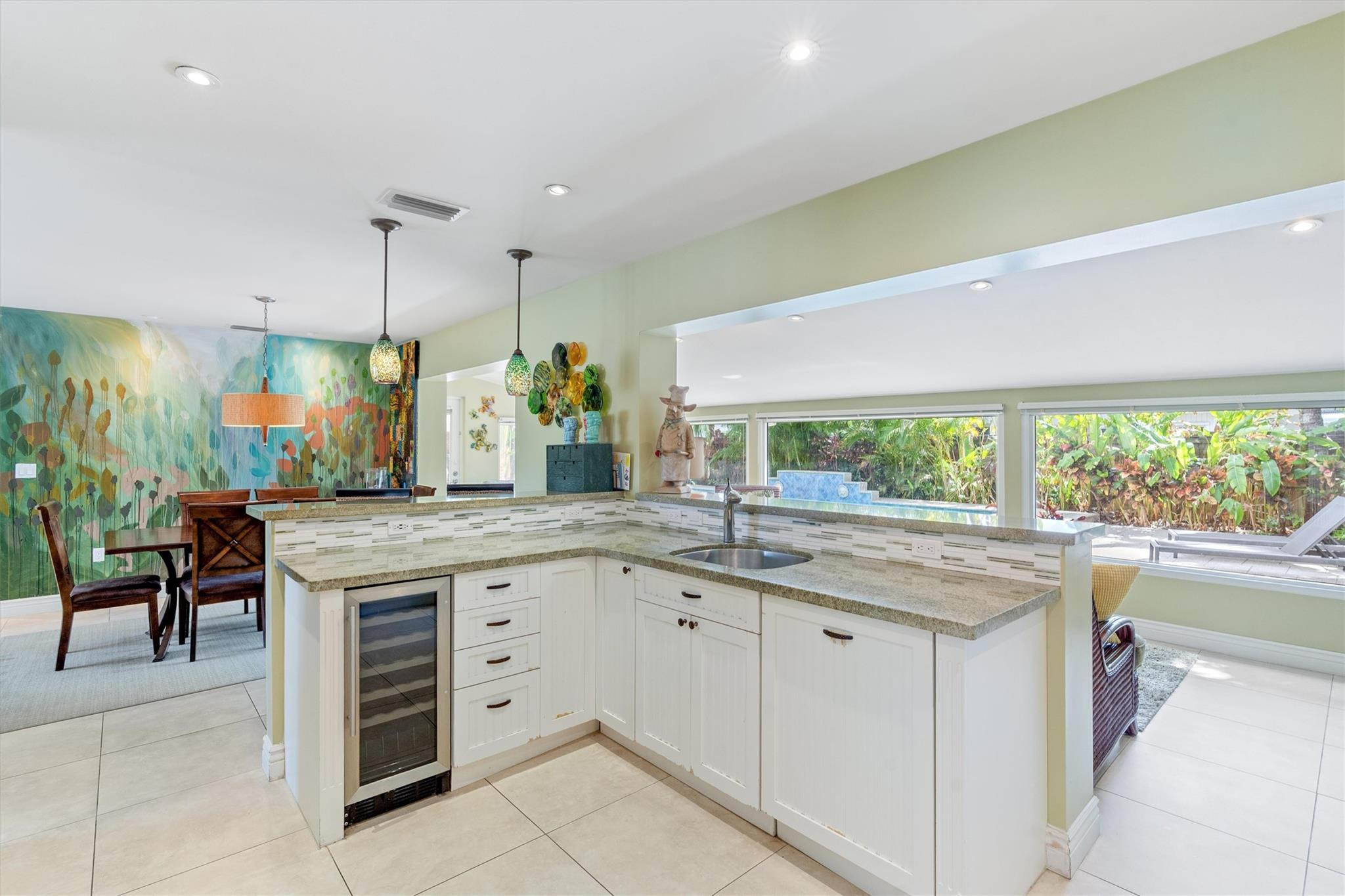 Tropical Manors - Residential