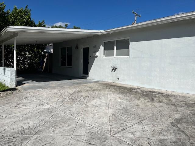 631 N 70th Avenue
