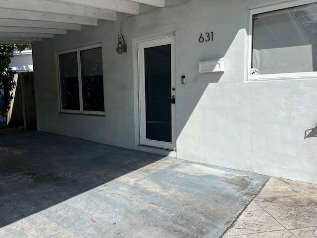 631 N 70th Avenue