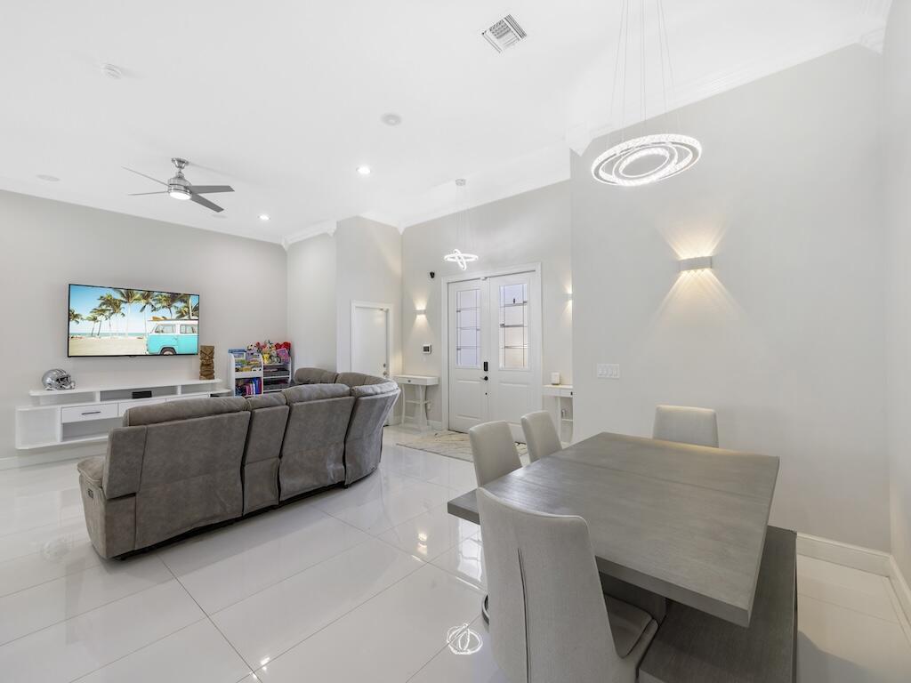 PORT ST LUCIE SECTION 21 - Residential