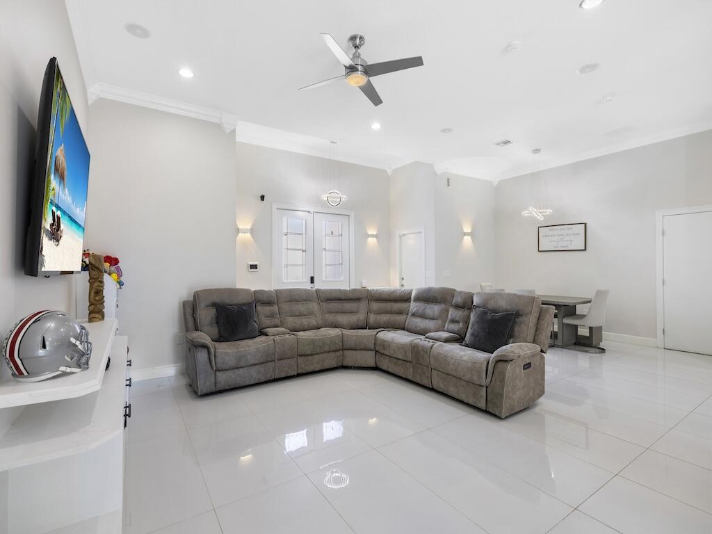 PORT ST LUCIE SECTION 21 - Residential