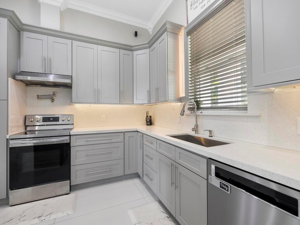 PORT ST LUCIE SECTION 21 - Residential