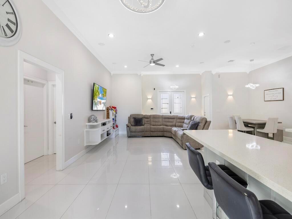 PORT ST LUCIE SECTION 21 - Residential