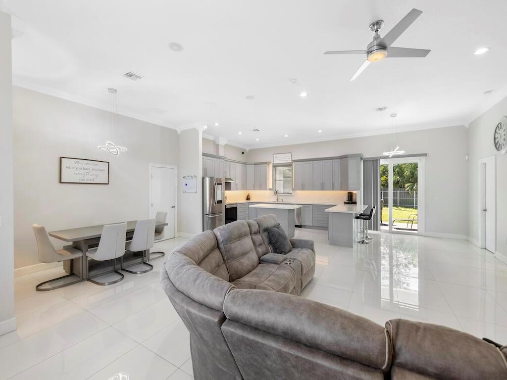 PORT ST LUCIE SECTION 21 - Residential