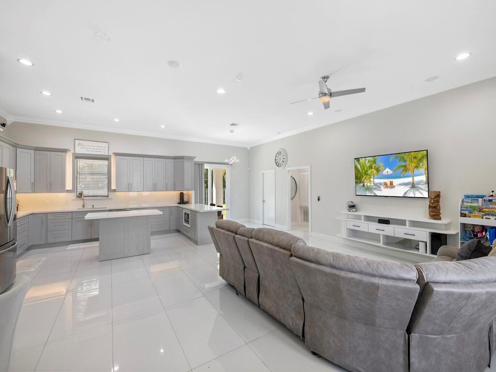 PORT ST LUCIE SECTION 21 - Residential