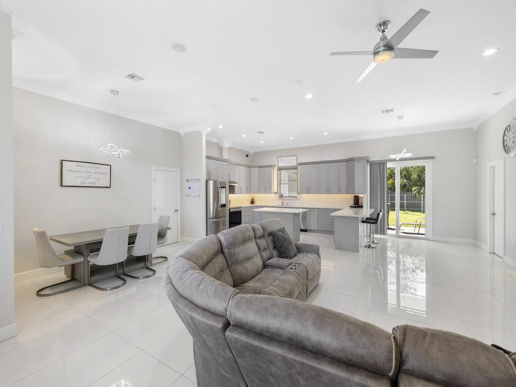 PORT ST LUCIE SECTION 21 - Residential