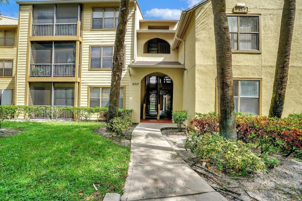 Photo of 2317 N Congress Avenue #28, Boynton Beach, FL 33426 (MLS # R11040845)