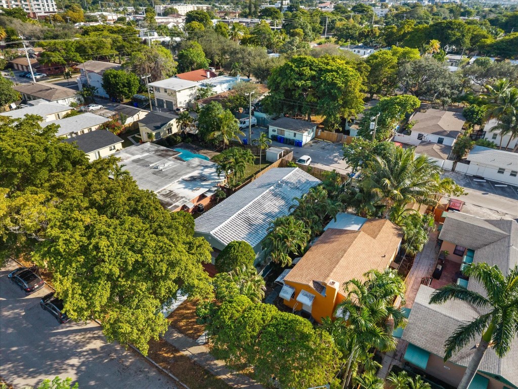 Hollywood 1-21 B - Residential Income