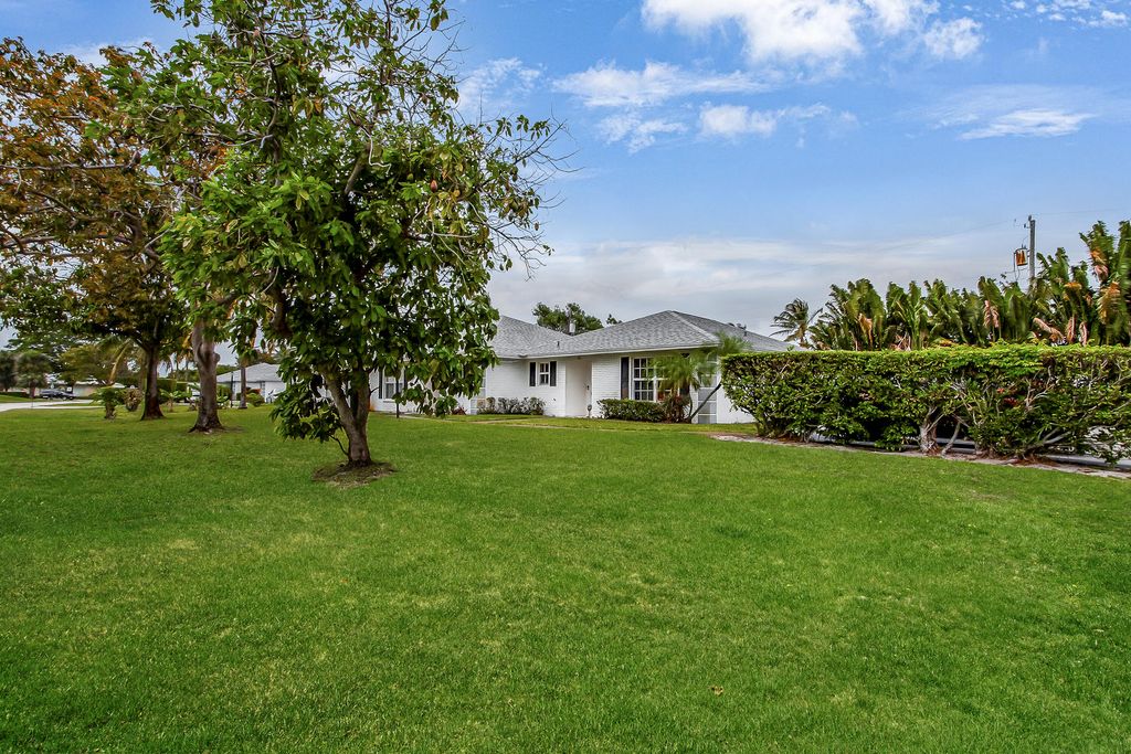 Photo of 2840 SW 14th Street #18, Boynton Beach, FL 33426 (MLS # R11083521)