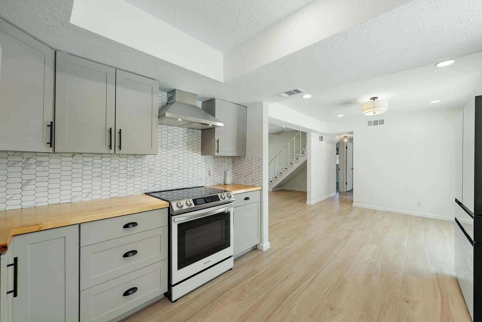 Acreage & Unrec - Residential Lease