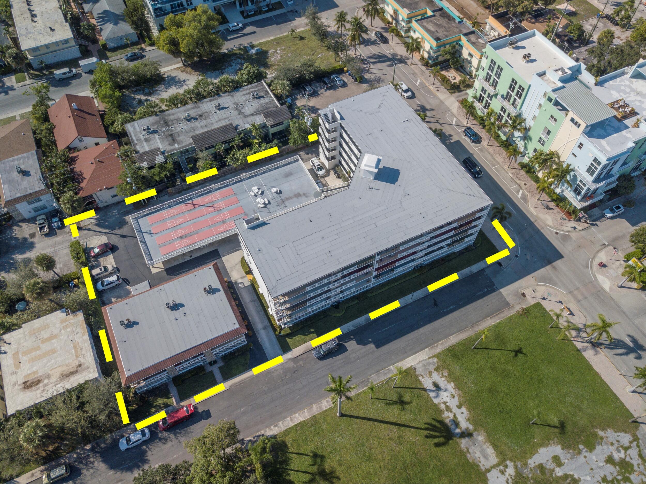 GOLD COAST TOWERS CONDO - Residential