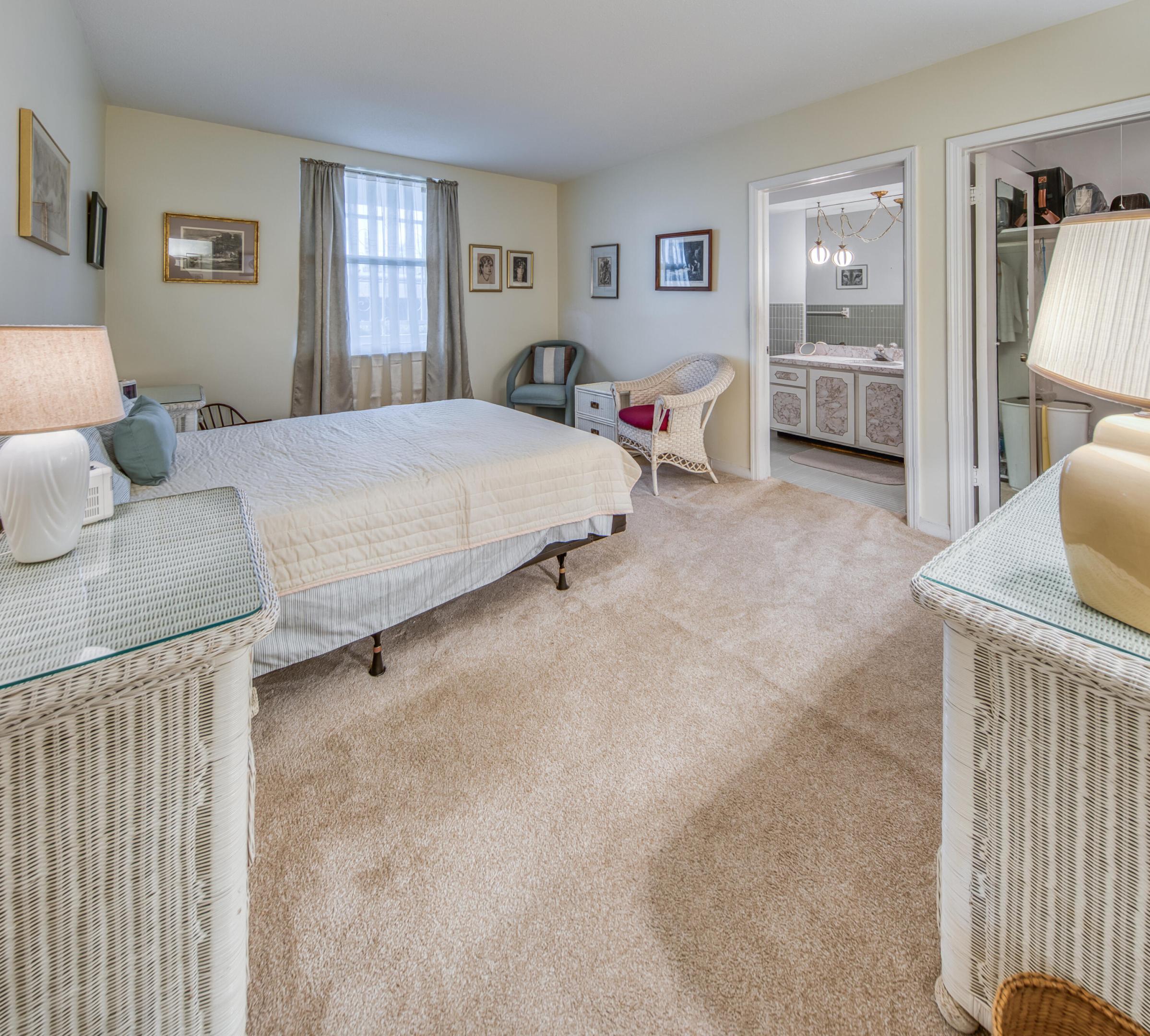 GOLD COAST TOWERS CONDO - Residential