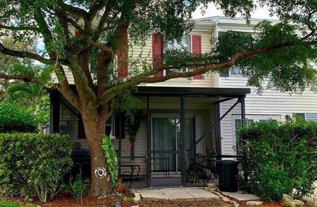 Photo of 118 Georgian Park Drive, Jupiter, FL 33458 (MLS # R11098489)