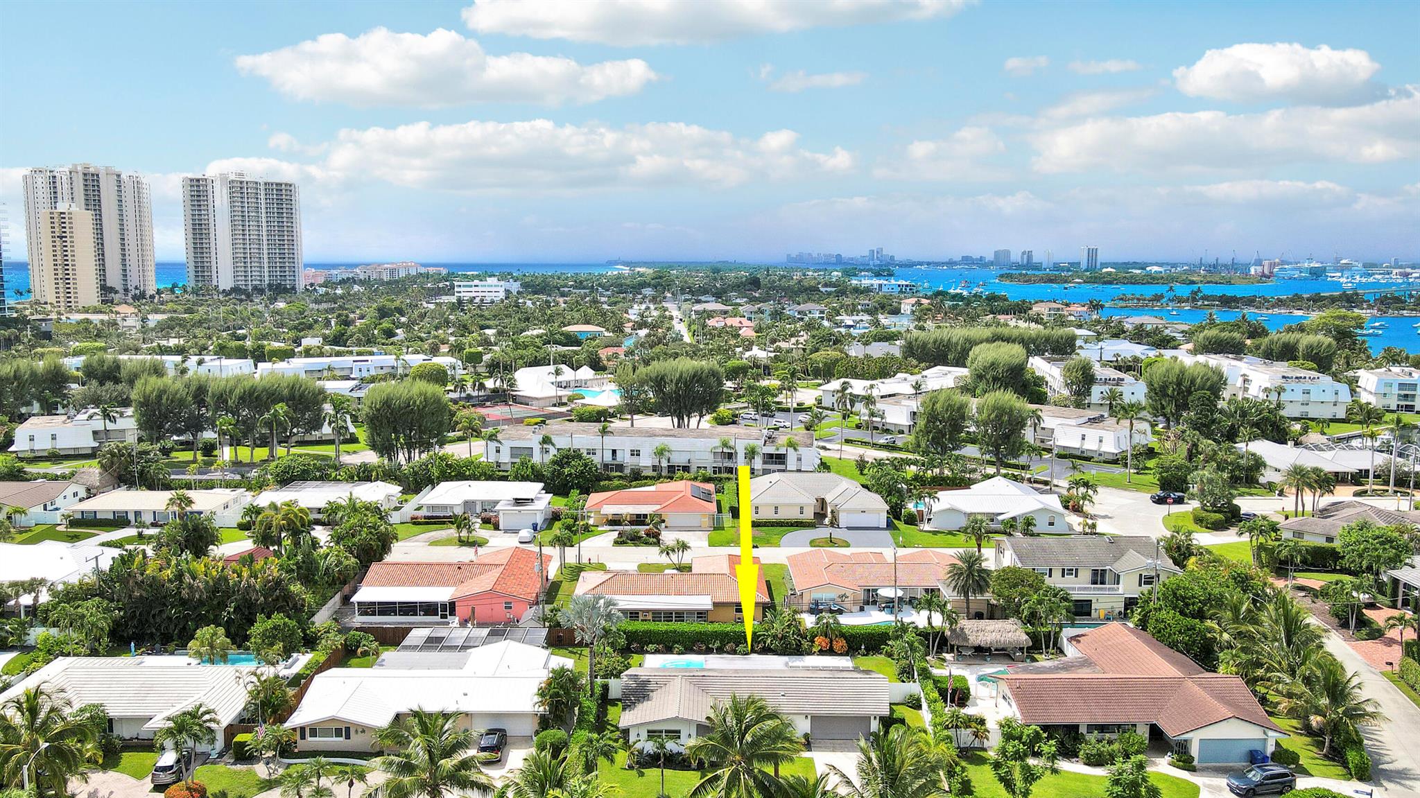 YACHT HARBOR MANOR - Residential