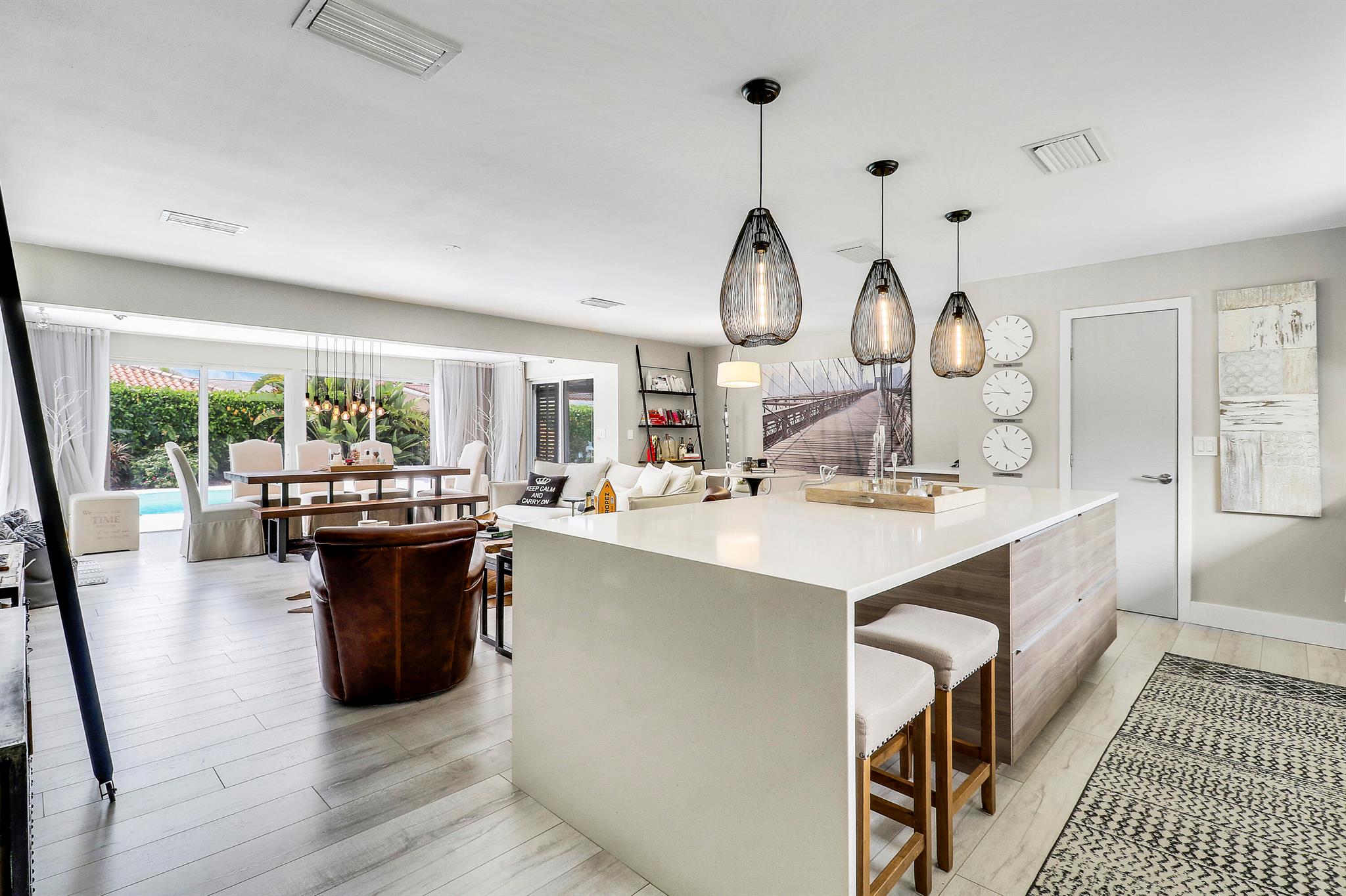 YACHT HARBOR MANOR - Residential