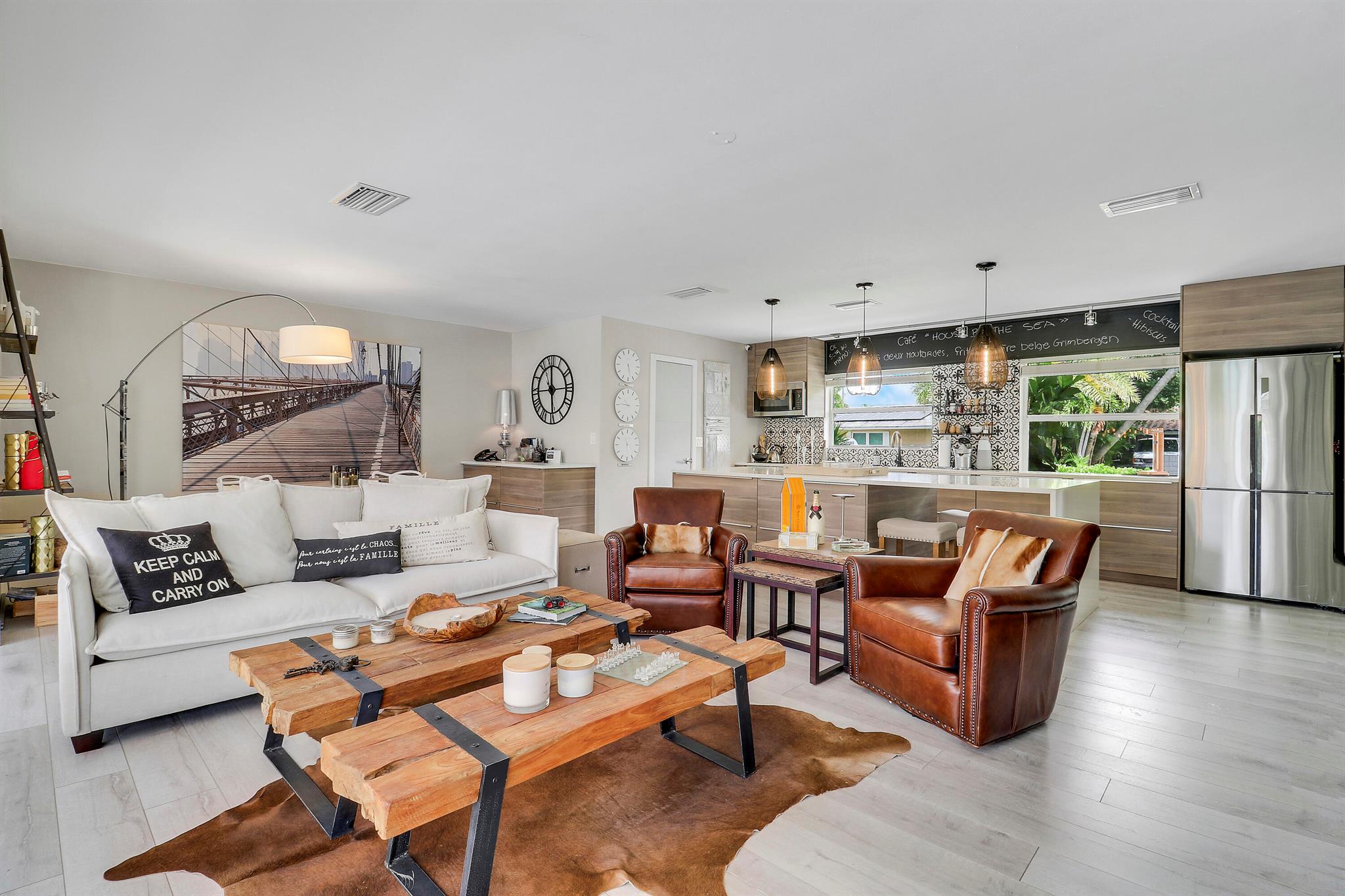 YACHT HARBOR MANOR - Residential
