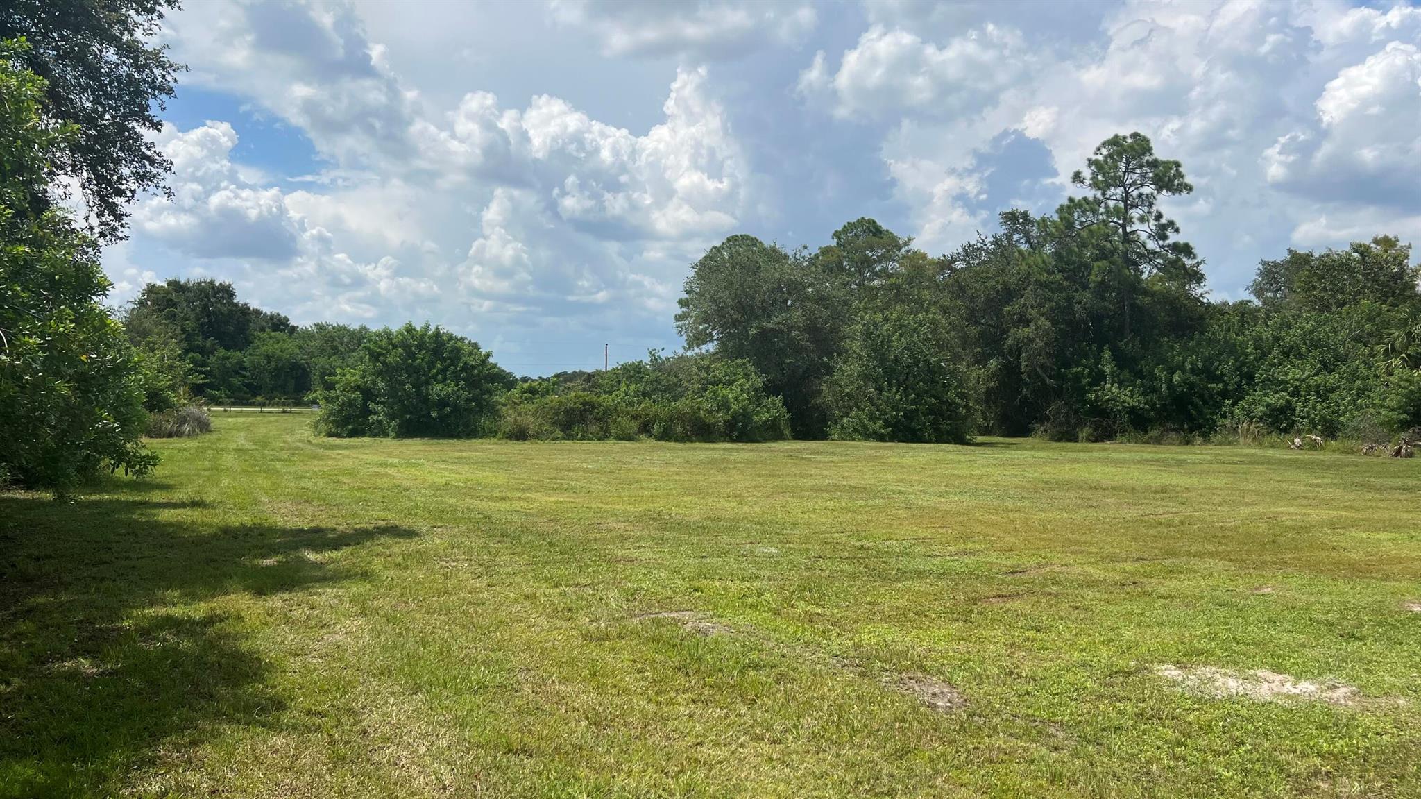 Welcome to Montura Ranch Estates the natural beauty of Montura with this prime 1.25-acre lot, perfectly situated for your dream home or investment property. highlights: Natural Beauty: Surrounded by stunning natural landscapes, perfect for those seeking tranquility and a connection to nature. Potential: This lot is sold ''as is,'' providing a blank canvas for your vision. Whether you dream of building a cozy retreat or a spacious family home, the possibilities are endless. Important Details: Buyer Responsibility: Buyers are responsible for verifying all parcel details, including any restrictions and measurements. This lot needs a cover for the entrance. Zoning and Building: Please check with Hendry County and Montura City for driveways permission, and DEP.