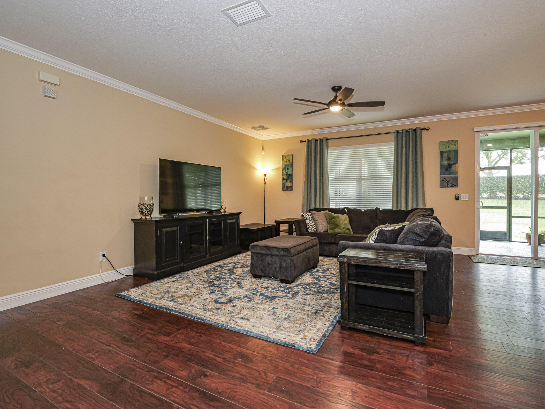 1269 Scarlet Oak Circle