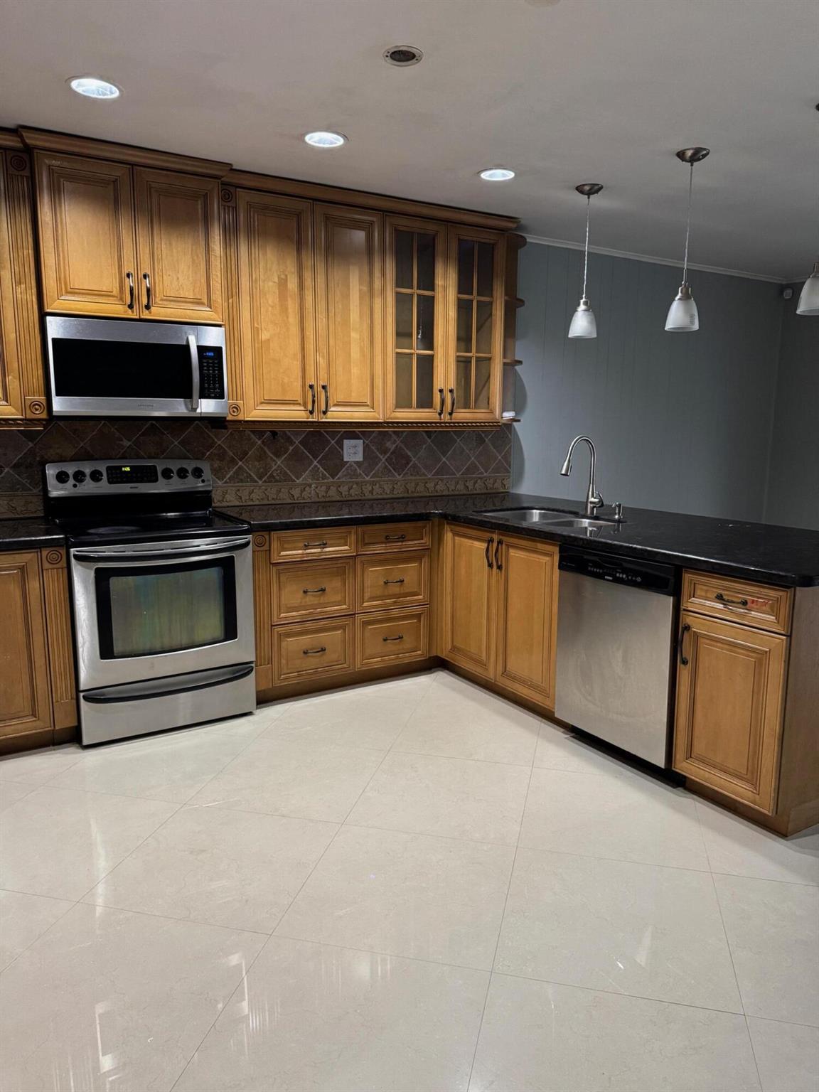 WINDINGS - Residential Lease