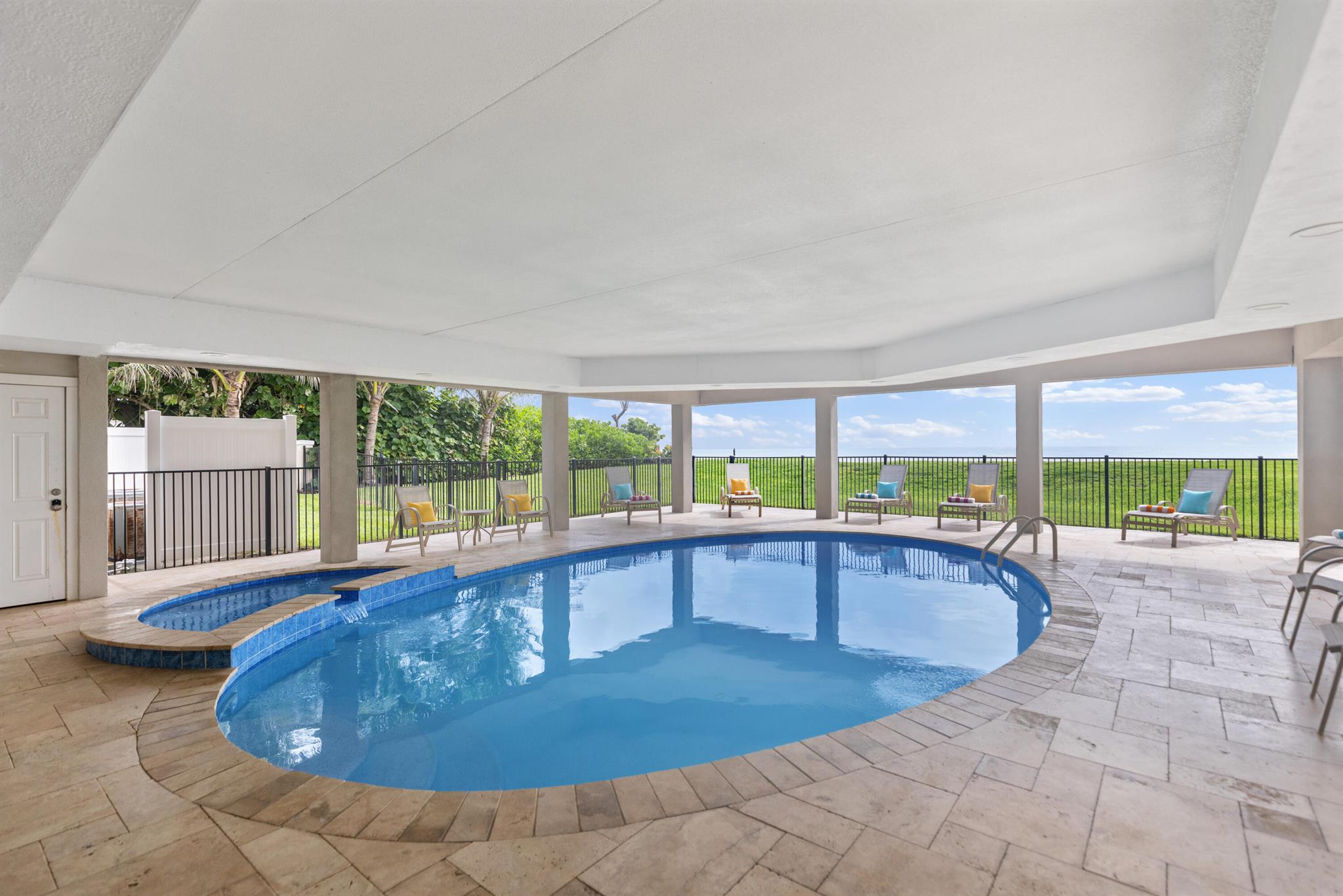 SUNSET DRIVE - Residential