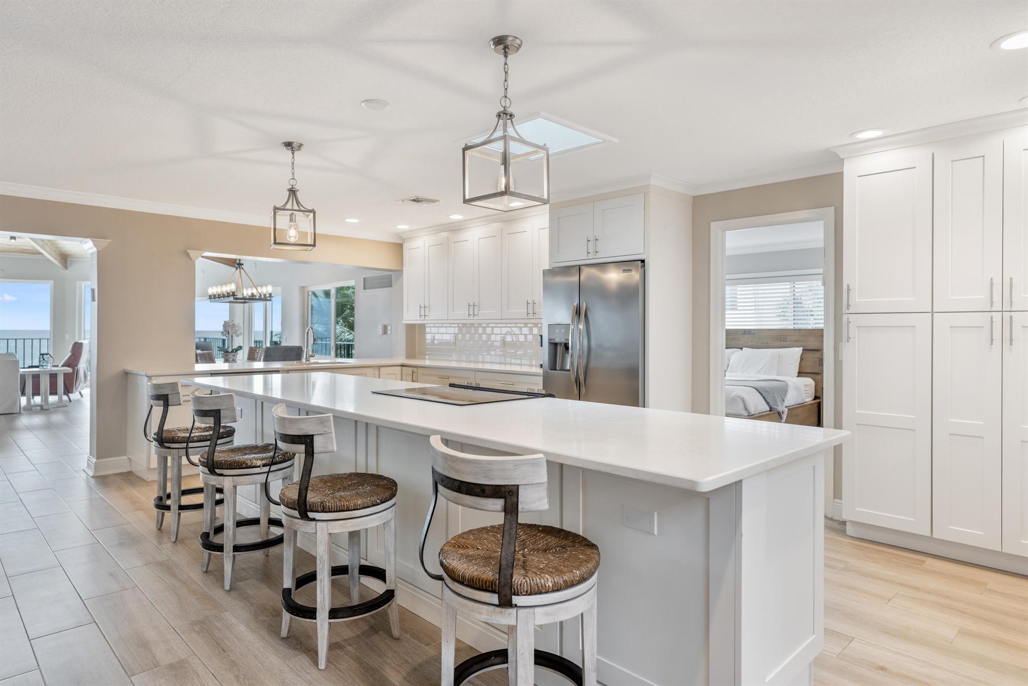 SUNSET DRIVE - Residential