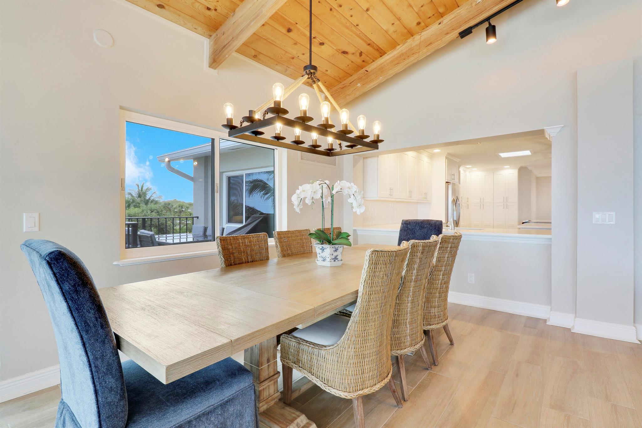 SUNSET DRIVE - Residential