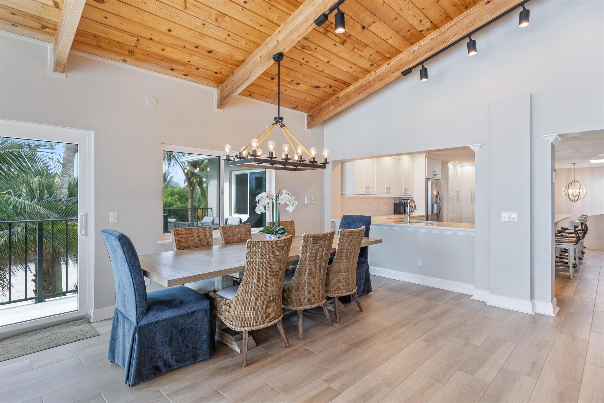 SUNSET DRIVE - Residential