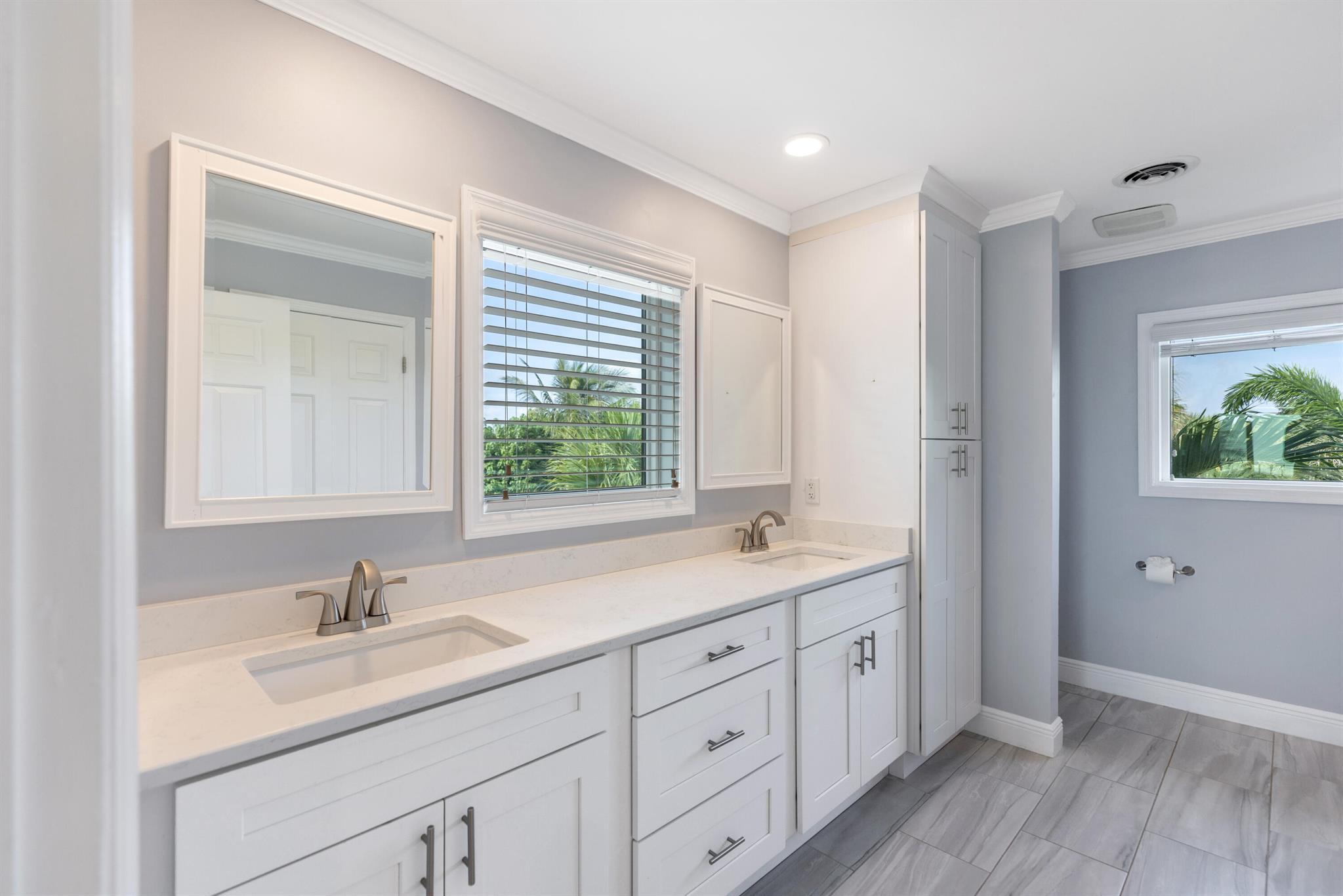 SUNSET DRIVE - Residential