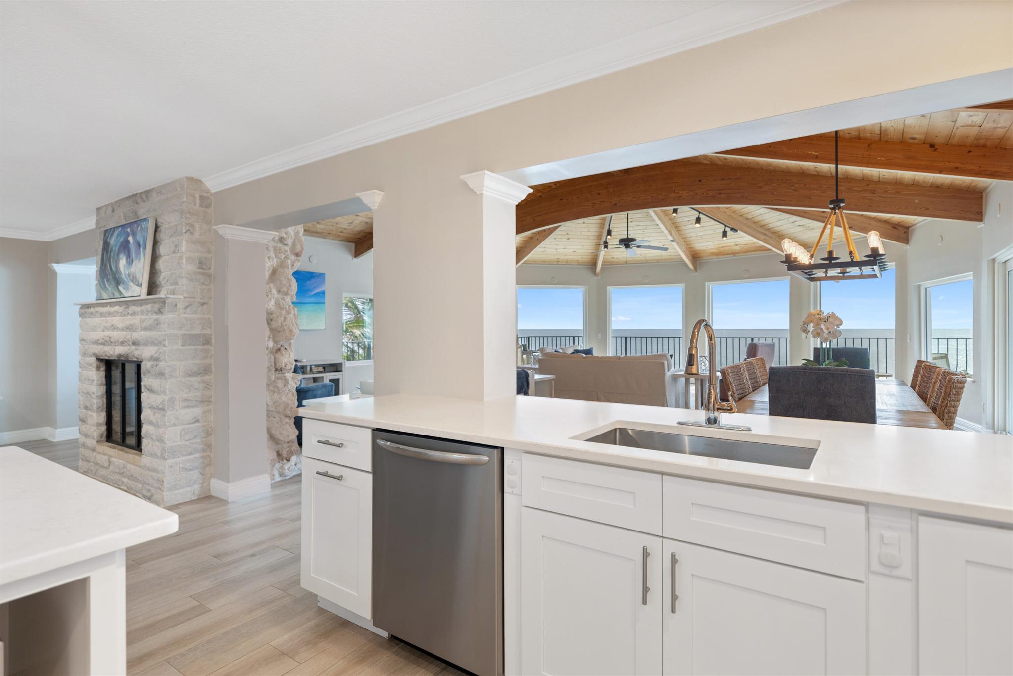 SUNSET DRIVE - Residential