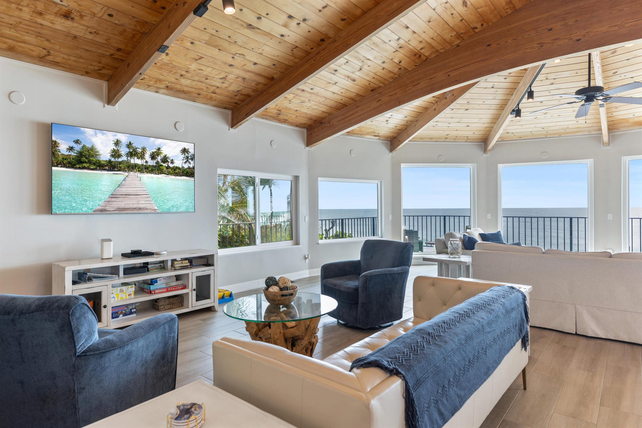 SUNSET DRIVE - Residential