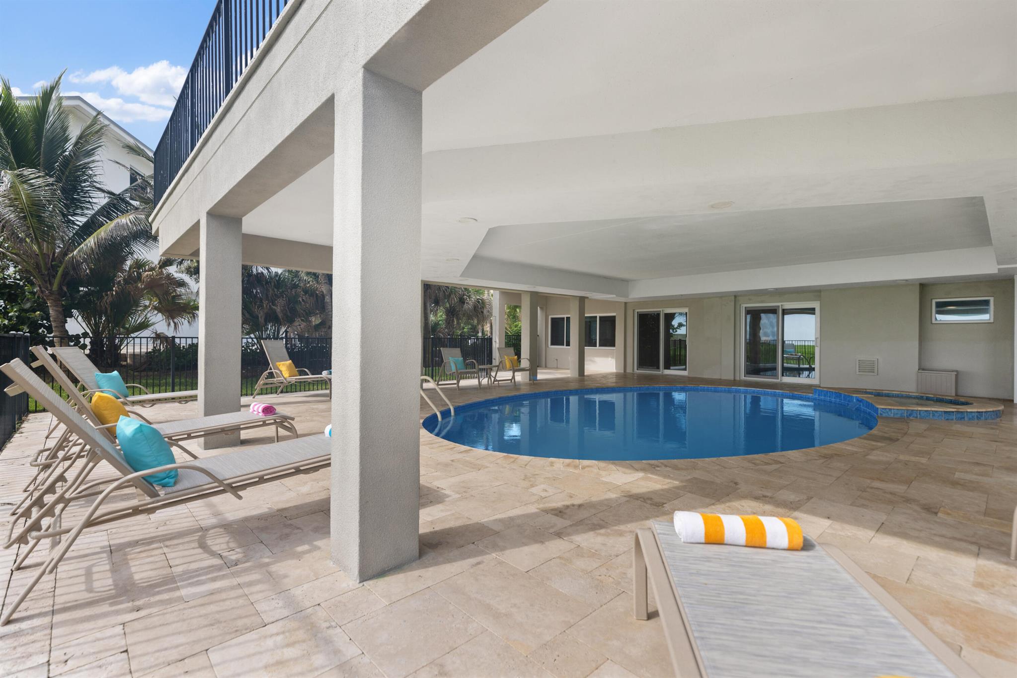 SUNSET DRIVE - Residential